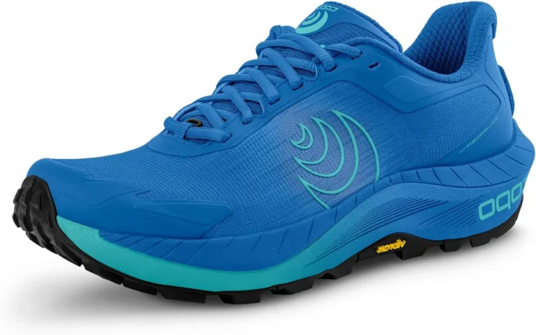 Topo Athletic MTN Racer 4 lätta bekväma 5 mm Drop Trail löparskor, sportskor för stigen, Blå/Blå Herr